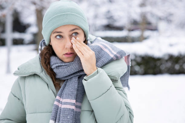 Dry Eye Syndrome In Winter – Symptoms, Causes & Prevention